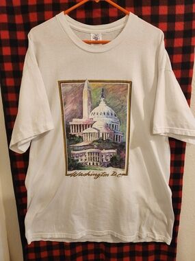 1995 White Washington D.C. Graphic Tee